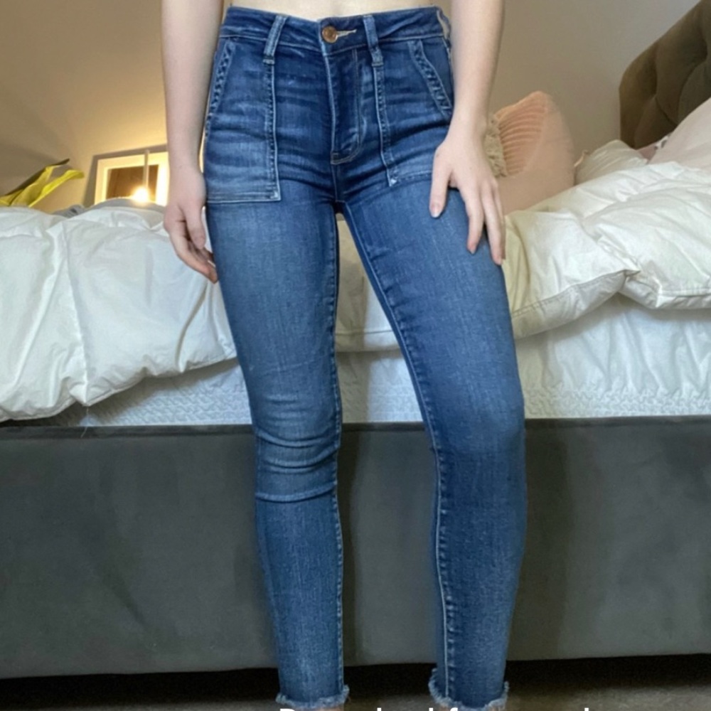 Cropped High Rise Dark Wash American Eagle Jegging